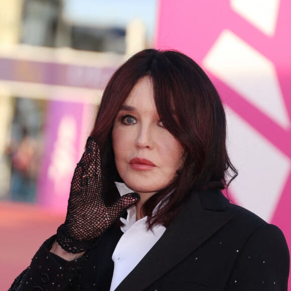 Isabelle Adjani - Arrivées à la cérémonie de clôture de la 50ème édition du Festival du Cinéma américain à Deauville. Le 14 septembre 2024 © Denis Guignebourg / Bestimage 