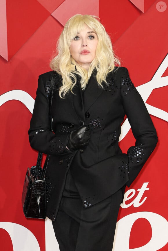 Isabelle Adjani assiste aux British Fashion Awards 2022 qui se déroulent au Royal Albert Hall, le 5 décembre 2022 à Londres, Royaume-Uni. Photo par Marco Piovanotto/IPA /ABACAPRESS.COM