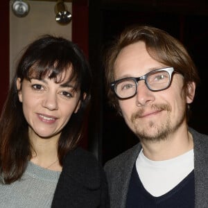 Exclusif - Marie-Julie Baup et son mari Lorànt Deutsch - People à la première de la pièce "Cyrano de Bergerac" au théâtre de la Porte-Saint-Martin à Paris le 2 février 2016. © Coadic