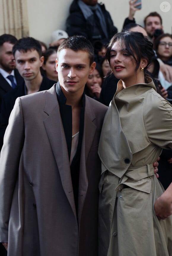 Deva Cassel et son compagnon Saul Nanni - Arrivées au défilé Dior Haute Couture Printemps/Été 2024 dans le cadre de la Fashion Week de Paris (PFW), au musée Rodin à Paris, France, le 22 janvier 2024. © Denis Guignebourg/Bestimage 