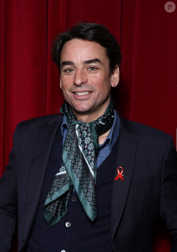 Julian Bugier - Photocall de la soirée de lancement du "Sidaction" au théâtre Edouard VII à Paris le 4 mars 2024. © Denis Guignebourg/Bestimage 