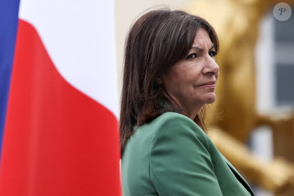 Anne Hidalgo, maire de Paris - Inauguration de l'exposition "Dix femmes en or à l'Assemblée nationale " dans la cour d'Honneur du Palais Bourbon, Paris, le 17 septembre 2024. © Stéphane Lemouton / Bestimage