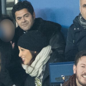 Jamel Debbouze et son fils Léon dans les tribunes lors du match de Champions League "PSG - Galatasaray (5-0)" au Parc des Princes à Paris, le 11 décembre 2019. © Cyril Moreau/Bestimage