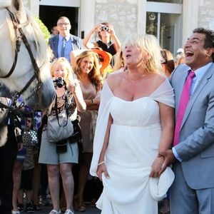 Charlotte de Turckheim et Zaman Hachemi à la mairie d'Eygalières le 31 aout 2012.