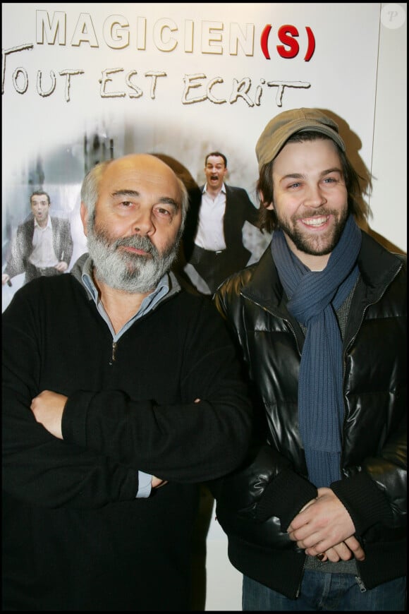 Gérard et Arthur Jugnot - Générale du spectacle "Monsieur accordéon" au théâtre du Splendid à Paris.