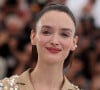 Après un an passé sur la chaîne cryptée, l'ancienne mannequin s'est lancée dans une carrière d'actrice avec succès
Charlotte Le Bon au photocall du film "Niki" lors du 77ème Festival International du Film de Cannes, au Palais des Festivals à Cannes, France, le 24 mai 2024. © Moreau-Jacovides/Bestimage 