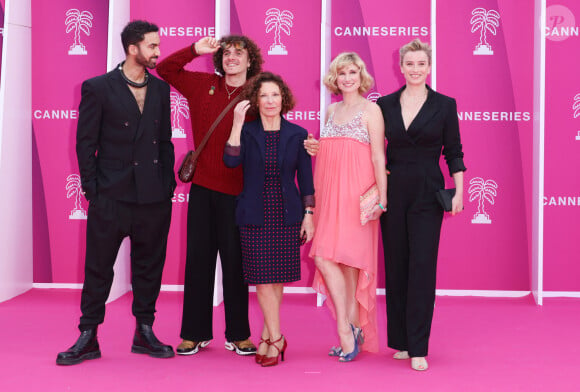 Joakim Latzko, Tim Rousseau, Sylvie Flepp, Diane Dassigny et Agathe de la Boulaye - Soirée d'ouverture de la 7ème saison de "CanneSeries" à Cannes le 5 avril 2024. © Denis Guignebourg/Bestimage 