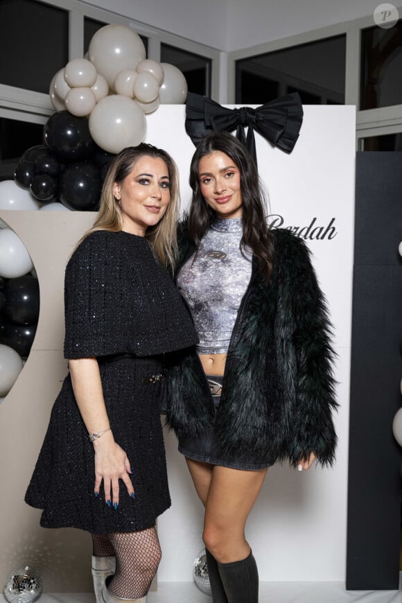 Exclusif - Laura Marra, Magali Berdah lors de l'anniversaire surprise de M.Berdah (43 ans) au Pavillon Gravelle à Paris le 26 novembre 2024 avec tous ses amis influenceurs. © Pierre Perusseau / Bestimage