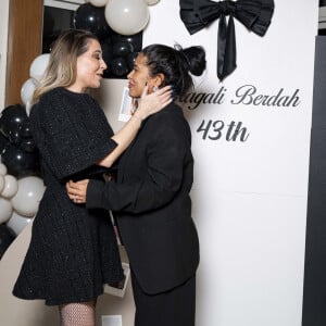 Exclusif - Magali Berdah, Ayem Nour lors de l'anniversaire surprise de M.Berdah (43 ans) au Pavillon Gravelle à Paris le 26 novembre 2024 avec tous ses amis influenceurs. © Pierre Perusseau / Bestimage