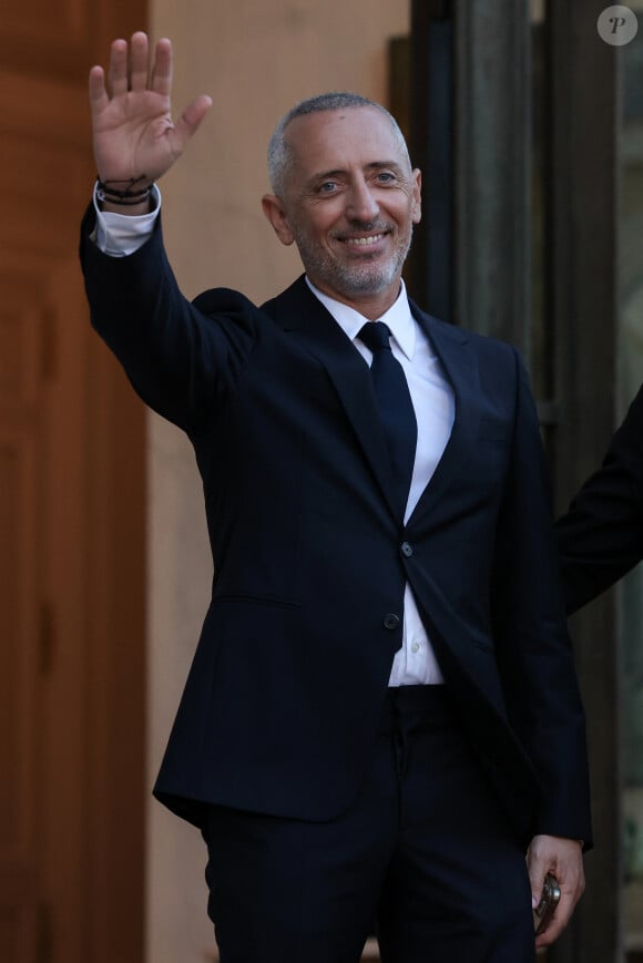 Celui qui repartira en tournée dans toute la France en 2025, s'est longuement entretenu avec les équipes de "Paris Match".
L'humoriste et acteur, Gad Elmaleh arrive au palais de l'Élysée pour un dîner offert aux chefs d'état et de gouvernement par le président de la république dans le cadre du XIXe Sommet de la Francophonie à Paris, le 4 octobre 2024. © Stéphane Lemouton / Bestimage