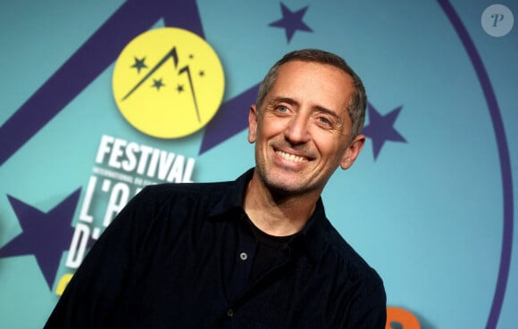 Gad Elmaleh au photocall de la cérémonie d'ouverture du 26ème festival international du film de comédie de l'Alpe d'Huez le 16 janvier 2023. © Dominique Jacovides / Bestimage 