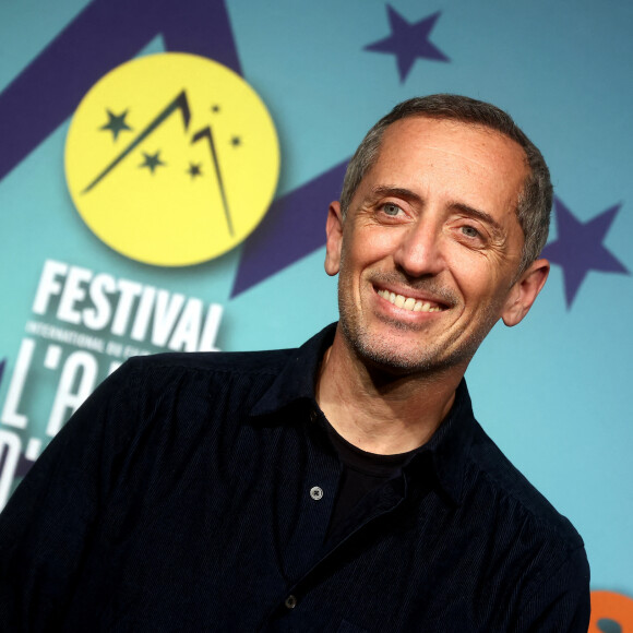 Gad Elmaleh au photocall de la cérémonie d'ouverture du 26ème festival international du film de comédie de l'Alpe d'Huez le 16 janvier 2023. © Dominique Jacovides / Bestimage 