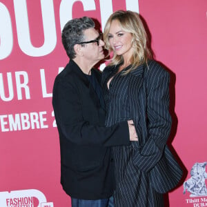 Marc Lavoine et sa compagne Adriana Karembeu au photocall du "concerto pour la paix" de Omar Harfouch au Théâtre des Champs-Elysées à Paris le 18 septembre 2024. © Rachid Bellak / Bestimage 