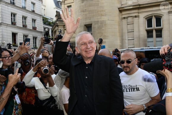 Dans les pages de "Numéro magazine"
Jean-Paul Gaultier au défilé de mode Haute-Couture automne-hiver 2024/2025 "Jean-Paul Gaultier" lors de la Fashion Week de Paris le 26 juin 2024. © Federico Pestellini / Panoramic / Bestimage 