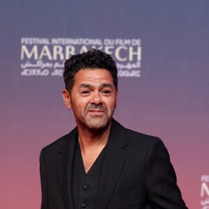 Jamel Debbouze au photocall de la cérémonie d'hommage à Sean Penn lors de la deuxième journée du 21e Festival international du film de Marrakech, le 30 novembre 2024 à Marrakech, Maroc. © Dominique Jacovides/Bestimage 