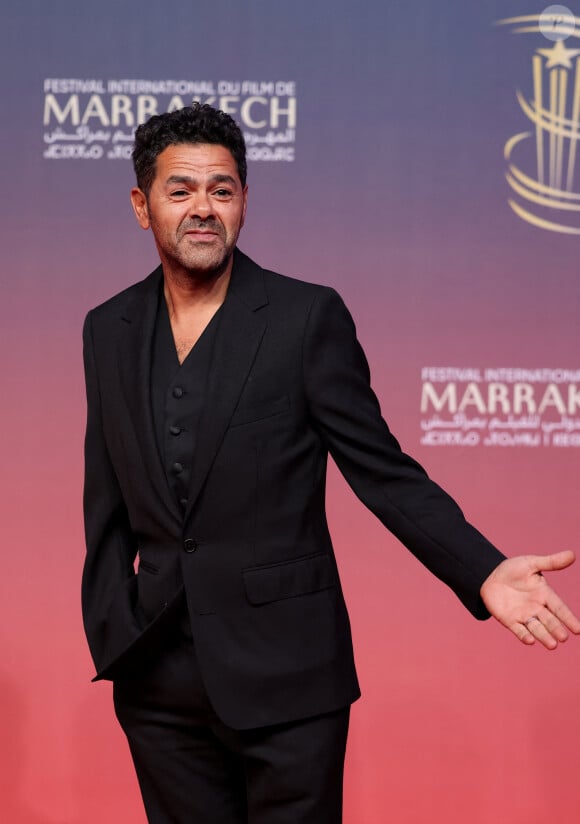 Jamel Debbouze au photocall de la cérémonie d'hommage à Sean Penn lors de la deuxième journée du 21e Festival international du film de Marrakech, le 30 novembre 2024 à Marrakech, Maroc. © Dominique Jacovides/Bestimage 