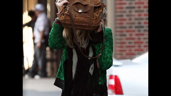 Mary-Kate Olsen, séparée de son boyfriend, elle préfère jouer avec sa jumelle à un cache-cache... de luxe !