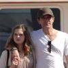 Antonio Banderas, Melanie Griffith et leur fille Stella. Le trio fait une balade ensoleillée en Espagne. 3/04/2010