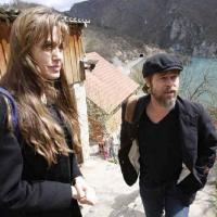 Angelina Jolie et Brad Pitt : Avant de s'envoler pour Sarajevo, ils ont organisé une surprise à leurs enfants !