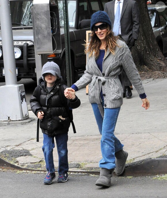 Sarah Jessica Parker à New York avec son fils James le 15 avril 2010