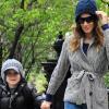 Sarah Jessica Parker à New York avec son fils James le 15 avril 2010