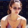 Jessica Alba et Honor dans un parc de Beverly Hills le 18 avril 2010