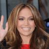 Jennifer Lopez splendide dans une petite robe rouge lors de son passage à l'émisison The Today Show à New York le 19 avril 2010