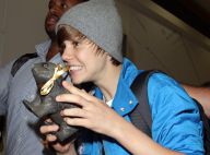 Justin Bieber : Au pays des kangourous, les filles lui sautent dessus !