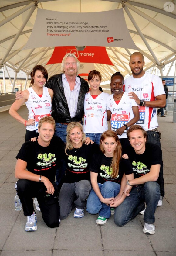 Beatrice d'York et son boyfriend Dave Clark se sont joints à Sam et Holly Branson ainsi que Natalie Imbruglia pour promouvoir le marathon de Londres, autour de Sir Richard Branson et Virgin