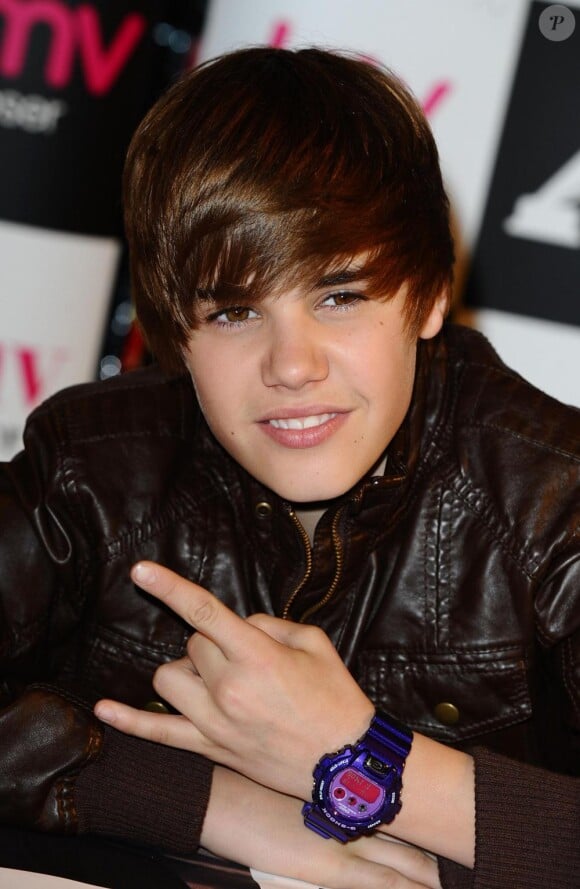 Justin Bieber était l'invité du Grand Journal de Canal+, vendredi 30 avril.