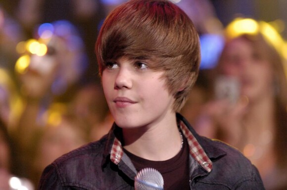 Justin Bieber était l'invité du Grand Journal de Canal+, vendredi 30 avril.