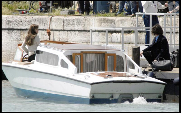 Angelina Jolie et Johnny Depp sur le tournage de The Tourist à Venise le 2 mai 2010