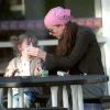 Kate Beckinsale et sa petite Lily Sheen se partagent un moment mère-fille autour d'une bonne glace Ben & Jerry's.