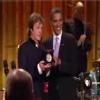 Paul McCartney chante à la Maison Blanche, lors de sa remise du prix Gershwin