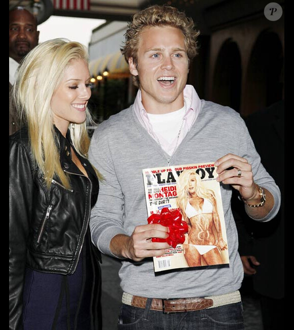 Heidi Montag et Spencer Pratt, en août 2009 à Los Angeles, présentent à la presse le numéro de Playboy où Heidi pose en couverture