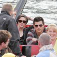 Kristen Stewart et Taylor Lautner s'offrent une balade en bateau, le dimanche 30 mai à Sydney, en Australie.