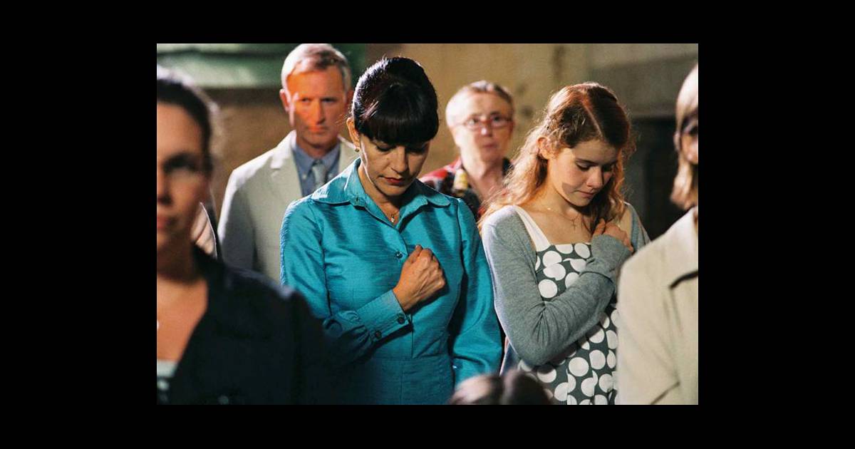 Film Femme Battu Par Son Mari Regardez Lio en femme effondrée par le départ de son mari ! - Purepeople