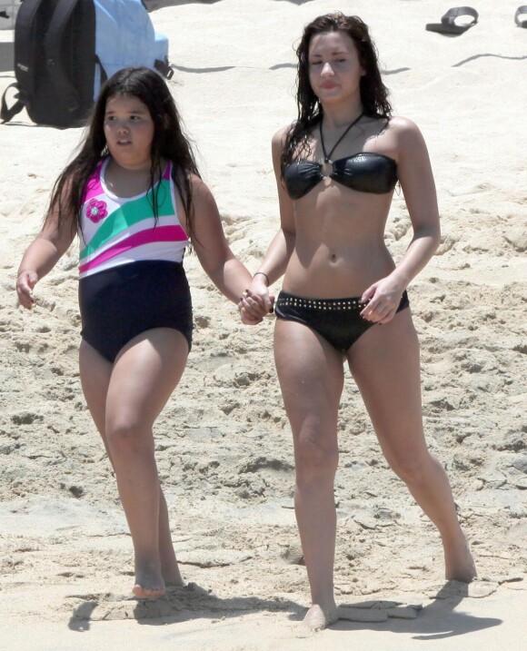 Demi Lovato en vacances à Mexico avec sa demi-soeur, le 15 juin.