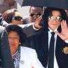 Michael Jackson et sa mère Katherine, juin 2005