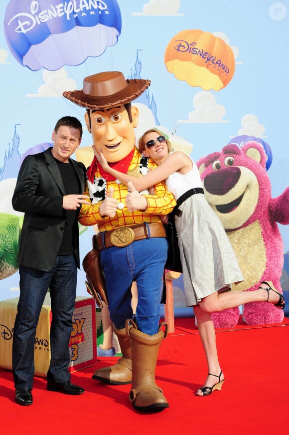 Benoît Magimel et Frédérique Bel à l'occasion de l'avant-première de Toy Story 3, au Gaumont du Disney Village, à Marne-la-Vallée, le 26 juin 2010.