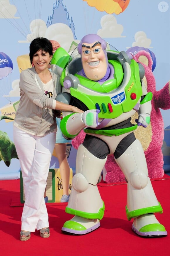 Liane Foly à l'occasion de l'avant-première de Toy Story 3, au Gaumont du Disney Village, à Marne-la-Vallée, le 26 juin 2010.