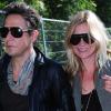 Kate Moss et Jamie Hince au festival de Glastonbury, dans le Somerset, en Angleterre, le 26 juin 2010.