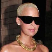 Amber Rose : Toujours aussi sulfureuse... elle n'a pas froid aux yeux, ni ailleurs !