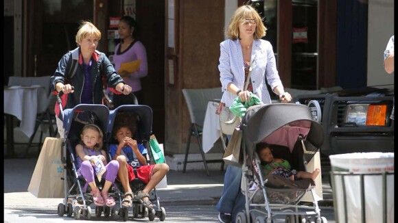Heidi Klum : mais pourquoi ses enfants se promènent-ils en poussette ?