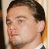 Leonardo DiCaprio est fait Chevalier de l'ordre des Arts et des lettres à Paris en 2005