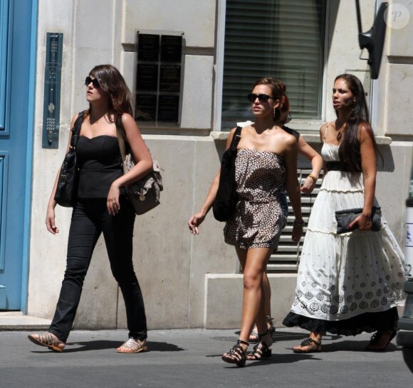 Jessica Alba en compagnie de Benji et Joel Madden à Paris
