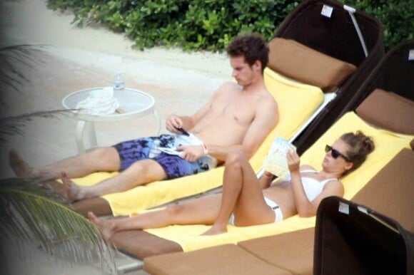 Andy Murray et sa girlfriend Kim Sears, en vacances à Nassau, aux Bahamas, le 19 juillet 2010.