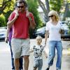 Naomi Watts et Liev Schreiber passent un moment au soleil avec leurs fils Alexander et Samuel le 22 juillet 2010 à Los Angeles