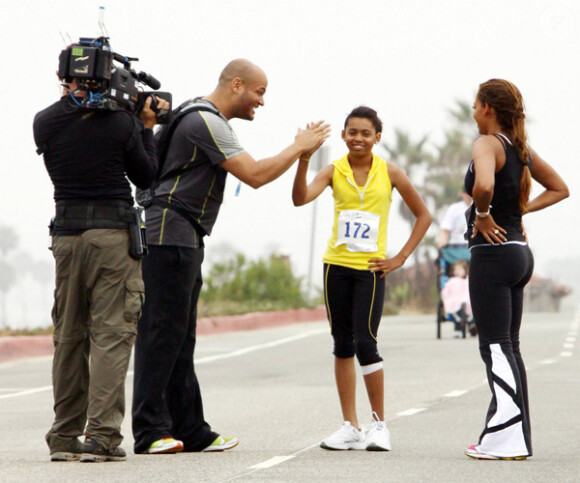 Melanie Brown et son mari Stephen Belafonte, ainsi que sa fille Phoenix, participent à un marathon de charité à Los Angeles