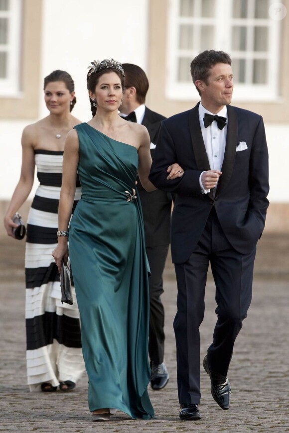 Très heureux événement chez le couple héritier de Danemark : Frederik et Mary, déjà parents de Christian et Isabella, attendent des jumeaux !